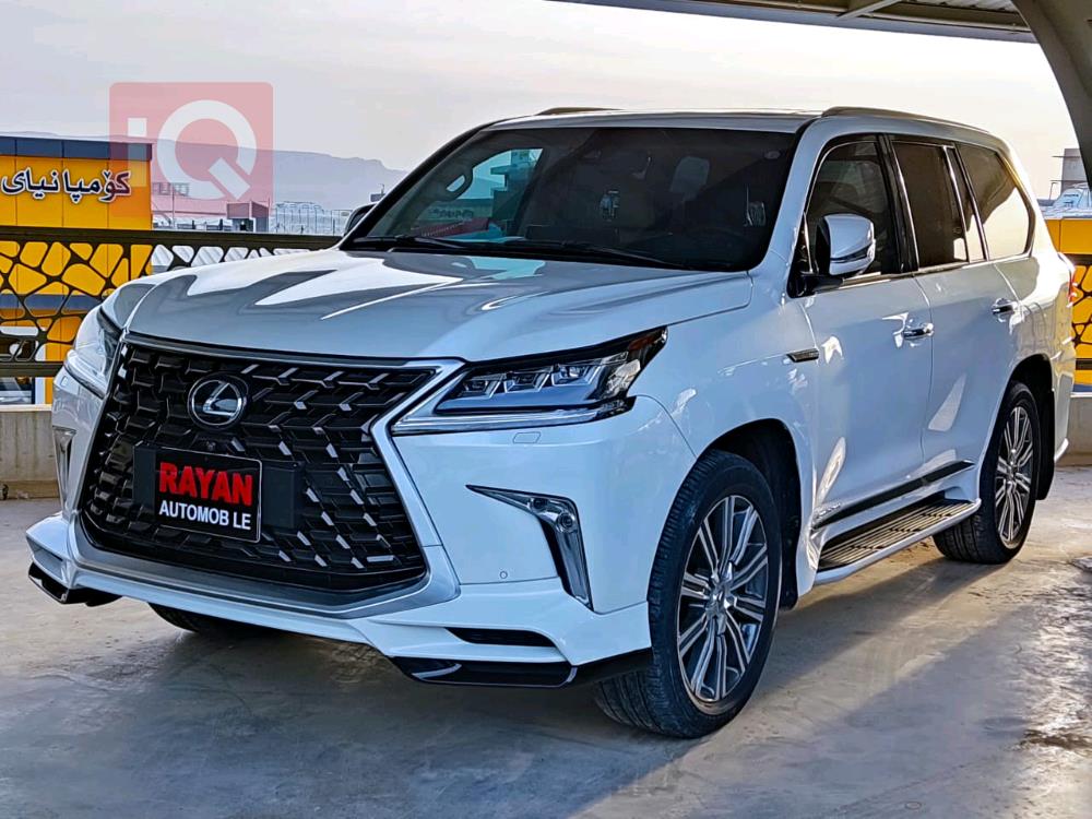 Lexus LX